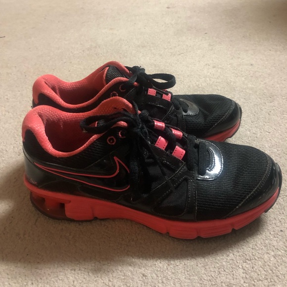 Nike Shoes - Picture 2 of 4